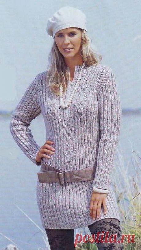 Меланжевое платье с косами