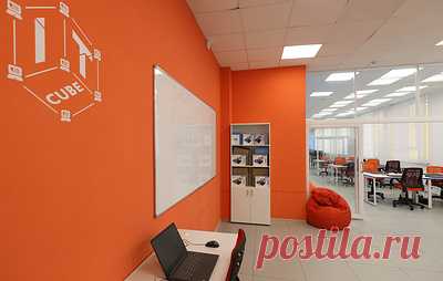 В Иркутской области открылся второй центр цифрового образования детей "IT-куб". Получать практические навыки в сфере цифровых технологий там смогут учащиеся от семи до 18 лет