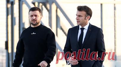 Смена ориентиров: в российском МИД ответили на сообщения СМИ о планах Франции поддержать вступление Украины в НАТО. Планы Парижа поддержать присоединение Киева к НАТО — свидетельство того, что Франция продолжает скатываться к радикальному меньшинству в альянсе, которое видит его стороной конфликта на Украине, заявили в МИД России. В ведомстве подчеркнули, что подобные действия приведут к трагическим последствиям для безопасности в Европе и во всём мире. Ранее французские СМИ со ссылкой на…