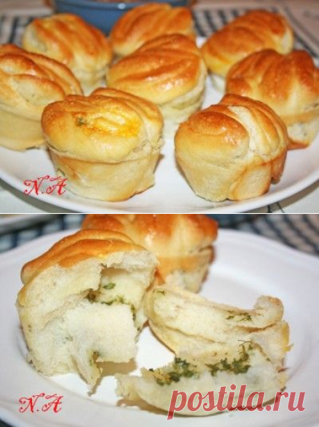 Булочки с зеленью и чесноком