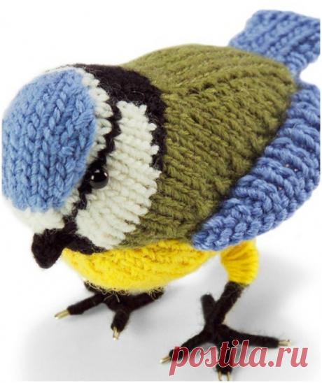 KNITTED BIRD