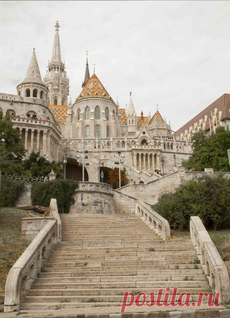 Fisherman's Bastion, Buda Castle, Budapest, Hungary  |  Найдено на сайте travelingcolors.tumblr.com.