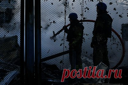 В Днепропетровской области Украины прогремели взрывы. Взрывы прогремели в Кривом Роге Днепропетровской области Украины. Об этом сообщило агентство РБК-Украина в воскресенье, 14 января. Сейчас в Днепропетровской и Николаевской областях республики объявлена воздушная тревога. Других подробностей о происшествии издание не привело.
