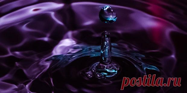 Несколько слов о воде Эти фото, конечно, не являются каким-то откровением в макрофотографии капель, однако, нам они кажутся интересными в силу получившейся 