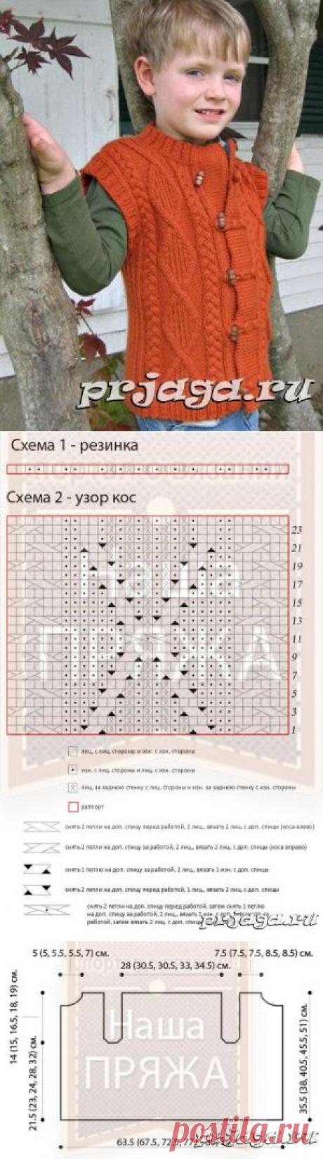Жилетка детская спицами с рельефным узором