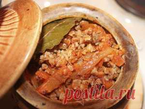 Ароматная гречка с мясом в горшочках - рецепт с фото
