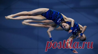Конаныхина и Тимошинина завоевали золото чемпионата России в синхронных прыжках в воду. Анна Конаныхина и Юлия Тимошинина завоевали золотые медали чемпионата России в синхронных прыжках в воду с 10-метровой вышки 2023 года в Екатеринбурге. Читать далее