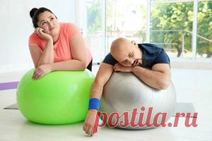 Простая разминка знаменитого хирурга Углова спасёт Вас от недостатка движения
Недостаток движения сегодня это одна из самых вредных привычек, которая каждый год вызывает множество смертей. И это действительно так! Гиподинамия находится на втором месте в этом «смертельном рейтинге». Казалось бы, при современном бешеном темпе жизни, двигаться мы должны много. Но, в этом-то и кроется главный парадокс – жизнь становится всё быстрее, а двигаемся мы всё […]
Читай дальше на сайте. Жми подробнее ➡