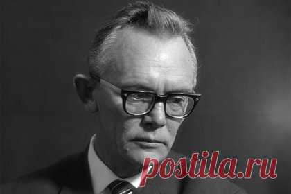 В Иркутске на выставку в честь дня рождения Гайдая привезут костюм режиссера. В Иркутске откроется экспозиция, посвященная 100-летию со дня рождения советского кинорежиссера Леонида Гайдая. На выставке будут представлены такие интересные экспонаты, как костюм Гайдая, в котором он снимался в кино. Также благотворительный фонд Юрия Никулина предоставит для демонстрации личные вещи актера.