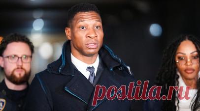 NYT: студия Marvel уволила актёра Джонатана Мэйджорса. Студия Marvel уволила американского актёра Джонатана Мэйджорса, сыгравшего в сериале «Локи», после того, как суд признал его виновным в нападении на бывшую девушку. Читать далее