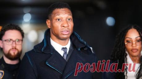 NYT: студия Marvel уволила актёра Джонатана Мэйджорса. Студия Marvel уволила американского актёра Джонатана Мэйджорса, сыгравшего в сериале «Локи», после того, как суд признал его виновным в нападении на бывшую девушку. Читать далее