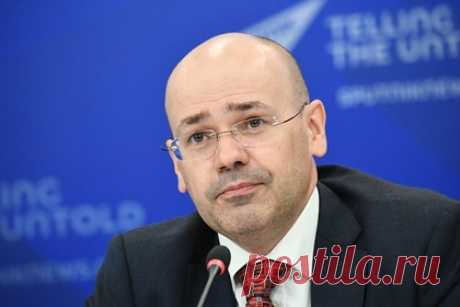 В России напомнили Лукашенко о «Газпроме» после угроз перекрыть газ Европе. В России напомнили президенту Белоруссии Александру Лукашенко после угроз перекрыть трубопровод «Ямал — Европа», что все газопроводы на территории республики принадлежат российской компании «Газпром». Об этом сообщил директор Фонда национальной энергетической безопасности (ФНЭБ) Константин Симонов.