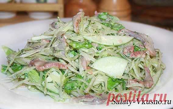 Капустный салат с рыбными пресервами..