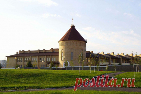 Домовая церковь Ризоположения при епархиальном Управлении Магнитогорской и Верхнеуральской епархии.