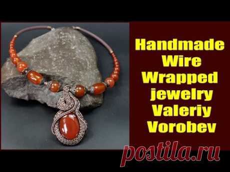 Handmade wire jewelry Valeriy Vorobev. Wire wrapped stone necklace pendant.