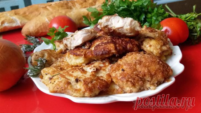 Куриное мясо в луковом кляре Лук, 2 шт, измельчить вместе с чесноком, 2 зубочка(по желанию) в блендере. Добавить 2 яйца, соль, специи по вкусу. Мясо куриное нарезать не очень тонко, слегка отбить. Посолить , приправить специями. ...