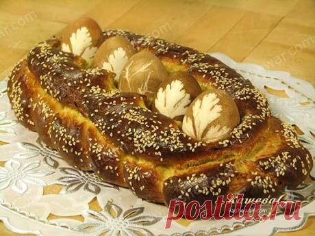Греческий пасхальный хлеб