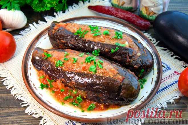 Рецепт: Фаршированные баклажаны, тушенные в томатном соусе на RussianFood.com