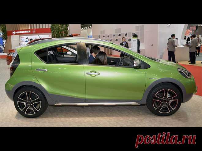 Фотография автомобиля Toyota Aqua Cross - Toyota Aqua Cross concept 2014 вид сбоку