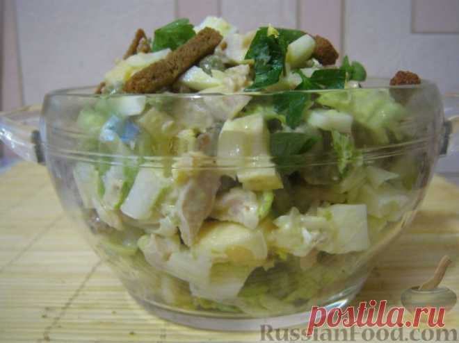 Рецепт: Салат куриный с пекинской капустой и сухариками на RussianFood.com