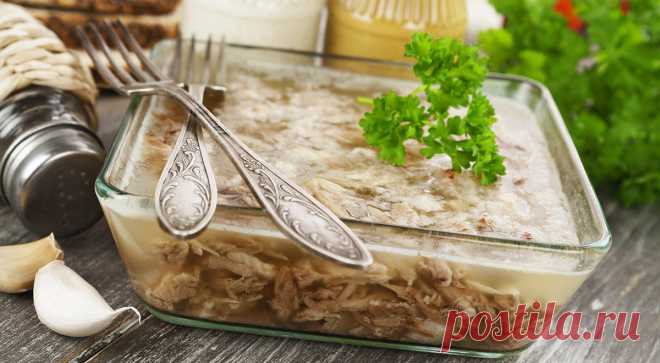 Холодец раскритиковали в мировом рейтинге. Любимый многими россиянами холодец вошел в топ-100 худших блюд мира. Если для нас это классическое и привычное угощение на праздничном столе, то онлайн-путеводитель по традиционным блюдам мира ...