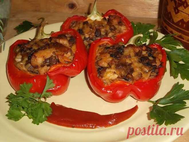Перцы,фаршированные курицей и грибами.Пошаговый рецепт - Простые рецепты Овкусе.ру