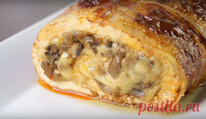 Рулет из куриной грудки с грибами и сыром