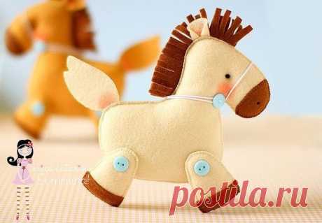 Шьем лошадок