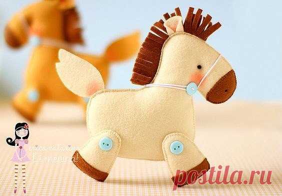 Шьем лошадок