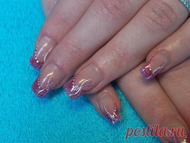 purple wedding manicure