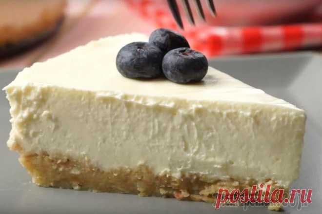 Чизкейк без выпечки - по вкусу как Нью Йорк Чизкейк – это всегда настоящее наслаждение! Этот торт уверенно занимает лидирующие позиции в рейтинге мировых десертов. Мы предлагаем рецепт классического чизкейка без выпечки. Сам торт получается бюд...