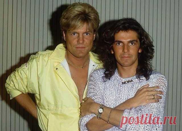 МИР ПОЗДРАВЛЕНИЙ И ОТКРЫТОК...
Лариса Щербакова (Кузнецова)