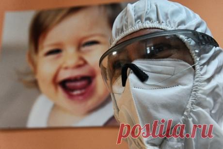 Ученые объяснили внезапный скачок заражения омикрон-штаммом среди детей. Немецкие ученые объяснили внезапный скачок заражения омикрон-штаммом коронавируса среди детей. Вирусолог Центра имени Гамалеи Анатолий Альтштейн отметил, что большая опасность заражения детей новым штаммом связана с его лучшей способностью «цепляться» за рецепторы клеток.