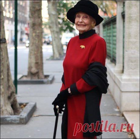 Регина Бретт в свои 90 лет составила 45 уроков, которые преподала жизнь