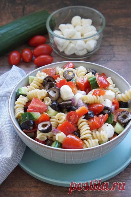 Салат с макаронами или холодная паста к летнему ужину | Кулинарные записки обо всём | Пульс Mail.ru