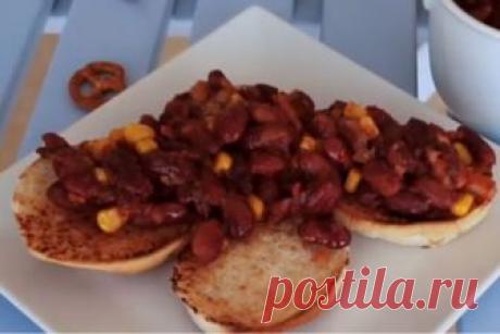 Аппетитная фасоль по-бостонски, просто попробуйте это чудо Представляем вашему вниманию рецепт очень вкусной закуски из фасоли для любого стола.
Такое блюдо очень интересное и упетается с преогромным удовольствием. Можно подать эту фасоль на хлебе для тостов…