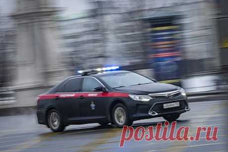 Задержан подозреваемый в убийстве двух российских подростков 22 года назад. В Красноярском крае следователи нашли и задержали подозреваемого в убийстве двух несовершеннолетних девушек 16 и 17 лет из Кодинска, пропавших без вести в июне 2000-го. 41-летний житель Красноярска, ранее проживавший в Кодинске, причастен к исчезновению подростков. В ходе допроса подозреваемый признался в их убийстве.