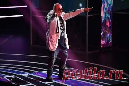 Россияне призвали «освободить» известного певца от комика Бебуришвили. На сайте change.org появилась петиция с призывом осводить популярного российского певца Доминика Джокера от участия в съемках шоу «Стыдно знать». «Мы, зрители "Стыдно знать" в Дзене, просим освободить Доминика Джокера от Андрея Бебуришвили и немедленно отпустить певца домой», — говорится в петиции.