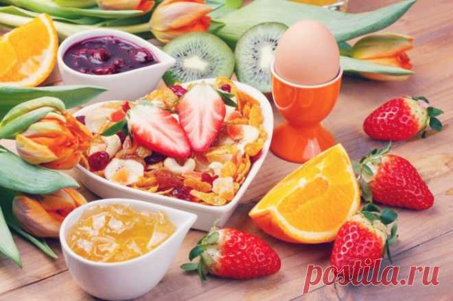 8 причин завтракать по утрам !