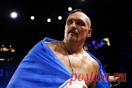 Стало известно об отмене боя Фьюри и Усика. Менеджер боксера Александра Усика Эгис Климас заявил об отмене поединка украинца с британцем Тайсоном Фьюри. «Не важно, насколько Усик пошел на компромисс, ему все равно выдвигали новые требования», — заявил он и отметил, что украинский боксер надеется вернуться на ринг для обязательной защиты титула летом.