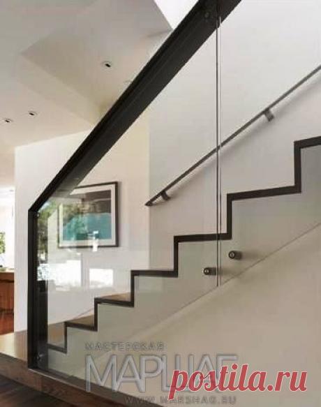 Лестницы, ограждения, перила из стекла, дерева, металла Маршаг – Перила лестницы из осветленного стекла