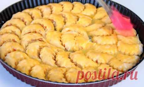 Пахлава Без Заморочек🥨Быстрая пахлава ☆ Турецкая пахлава ☆ Очень простой рецепт! Давно искала рецепт пахлавы пошаговый и без заморочек. Ура, нашла! Я узнала секрет турецкой пахлавы. Мне очень понравилось. Главное - вкус. А он божественный! Теперь не придется бегать в турецкую лавочку, я счастлива! Шикарный рецепт, без заморочек! ☆ Ленивая пахлава🤴 

✿ڿڰۣڿ✿ڿڰۣ ✿ڿڰۣڿڰۣڿ ✿ ✿ڿڰۣڿ✿ڿڰۣ ✿ڿڰۣڿڰۣڿ ✿ ✿ڿڰۣڿ✿ڿڰۣ ✿ڿڰۣڿڰۣڿ ✿ 

🛒Ингредиенты
...............................................