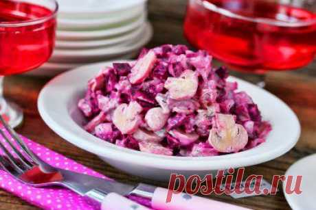 Свекольный салат с сельдью и грибами | Вкус жизни