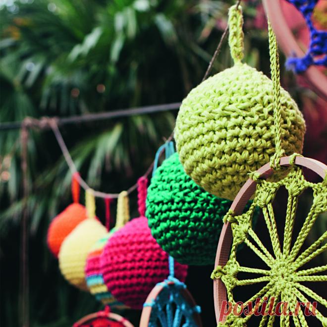 Гирлянда из цветных шаров - схема вязания крючком. Вяжем Декор на Verena.ru