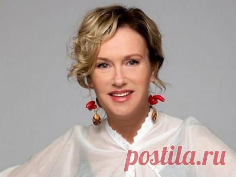 "Что, Розаниха, своих детей не нажила": Ирина Розанова - счастливая мама и бабушка вопреки судьбе | RAW | Яндекс Дзен