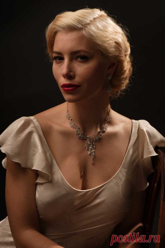 Джессика Бил