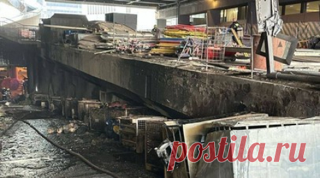 «Горели материалы на стройплощадке»: что известно о пожаре в Москва-Сити. Днём 23 апреля в районе Москва-Сити разгорелся пожар, спустя некоторое время огонь удалось ликвидировать на 30 квадратах. По информации МЧС, горели материалы на стройплощадке, расположенной вдоль административного здания ТРЦ «Афимолл Сити». Пострадавших нет. Установление причин и обстоятельств пожара проконтролирует прокуратура. Читать далее