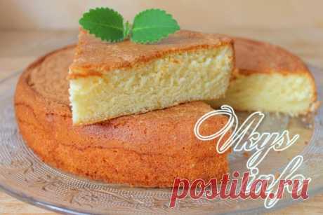 Бисквит на кипятке
Если хочется испечь что-то новое, можно приготовить бисквит на кипятке. Пышный и мягкий, он станет прекрасной основой для праздничного торта с кремом. Бисквиты хороши тем, что в их состав входят недо…