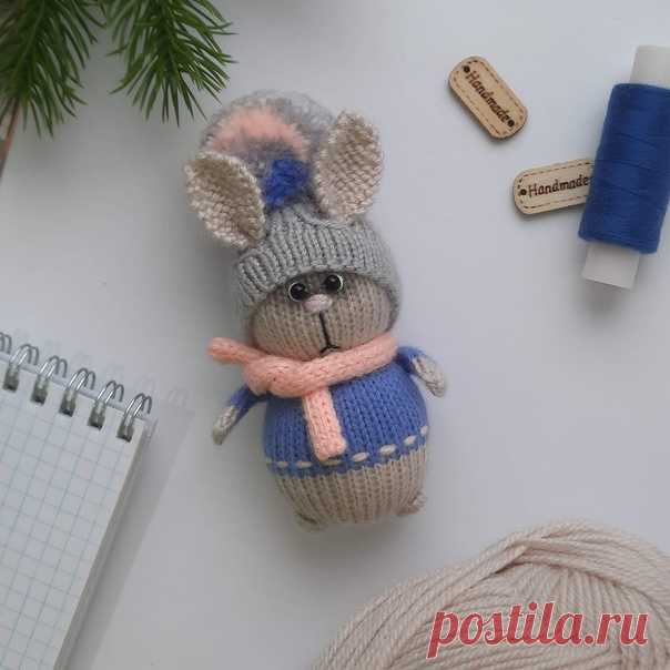 Ну вот и новенький малыш)
#игрушкиручнойработы #зайка_спицами #подарок_от_души