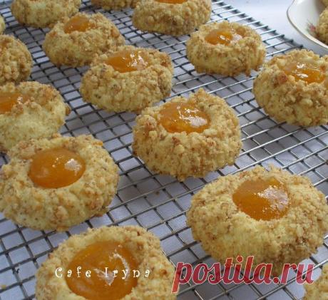 Печенье ореховое с джемом